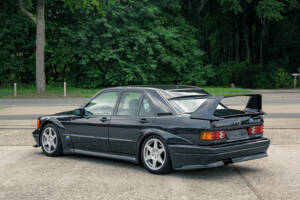 Bild 16/53 von Mercedes-Benz 190 E 2.5-16 (1991)
