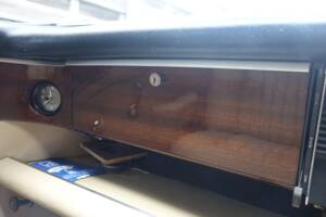 Image 21/28 of Rover 3.5 Litre Coupe (1973)