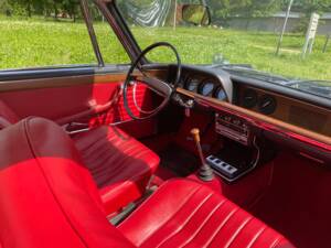 Image 50/79 of BMW 2000 CS (1969)