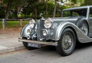 Image 8/25 de Alvis 4.3 Liter Saloon (1937)