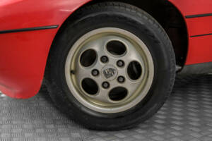 Image 4/50 of Porsche 924 S (1987)