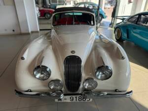 Image 1/22 of Jaguar XK 120 OTS (1952)