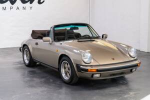 Image 24/36 of Porsche 911 Carrera 3.2 (1984)