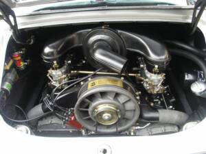 Bild 32/42 von Porsche 911 2.0 T (1968)