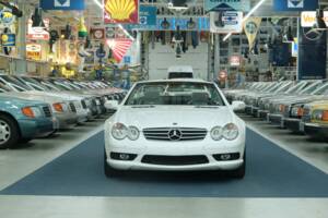 Image 12/50 of Mercedes-Benz SL 55 AMG (2003)