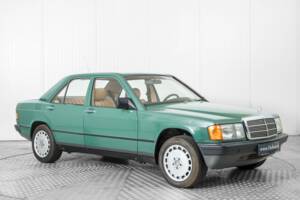 Obraz 5/50 pojazdu Mercedes-Benz 190 D 2.5 (1986)