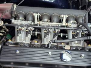 Image 20/49 of Triumph TR 6 PI (1973)