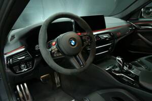 Image 29/50 of BMW M5 xDrive (2022)