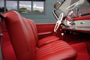 Image 18/47 de Mercedes-Benz 190 SL (1956)