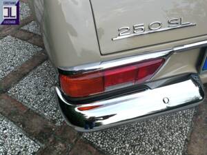 Bild 22/81 von Mercedes-Benz 250 SL (1968)