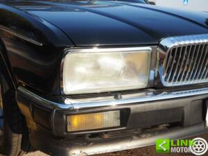 Bild 49/50 von Jaguar Sovereign 3.6 (1988)
