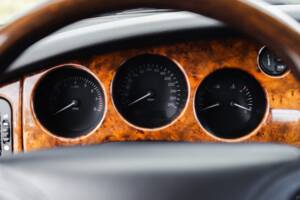 Image 22/42 of Jaguar XK8 4.0 (1999)