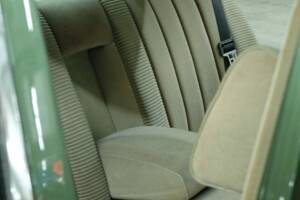 Image 33/50 de Mercedes-Benz 450 SEL 6,9 (1975)