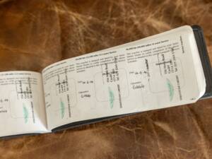 Image 70/75 of Aston Martin V12 Vanquish S (2007)