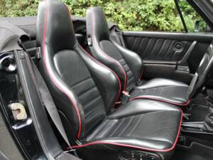 Image 10/18 de Porsche 911 Turbo 3.3 Flatnose (1988)