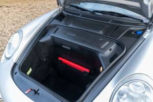 Image 24/50 of Porsche 911 Carrera (2007)