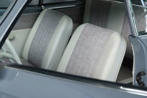 Image 27/50 of Volkswagen Karmann Ghia 1500 (1961)