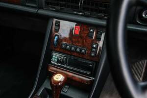 Image 26/50 of Mercedes-Benz 560 SEC 6.0 AMG (1989)