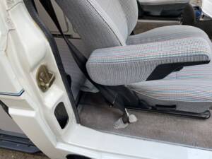 Bild 62/98 von Volkswagen T3 Westfalia 1.6 TD (1990)