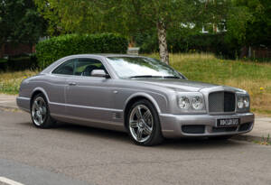 Image 2/27 of Bentley Brooklands (2008)