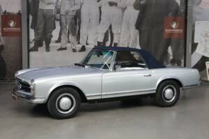 Bild 8/45 von Mercedes-Benz 280 SL (1968)