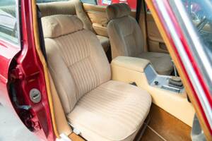 Bild 22/37 von Jaguar XJ 6 3.4 (1976)