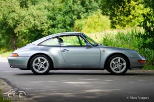 Image 30/63 of Porsche 911 Carrera (1996)