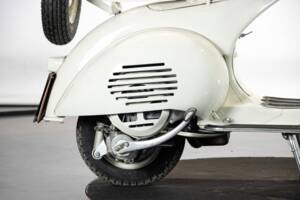 Afbeelding 36/50 van Piaggio Vespa 150 "Struzzo" VL (1956)