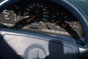 Image 16/18 de Mercedes-Benz SL 320 (1993)