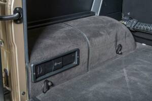 Image 18/20 of Mercedes-Benz G 500 (LWB) (2004)