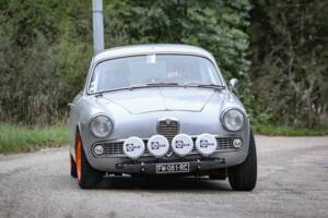 Image 5/8 of Alfa Romeo Giulia 1600 Sprint (1963)