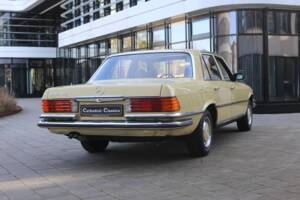 Bild 2/76 von Mercedes-Benz 280 SE (1977)