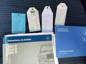 Bild 32/32 von Mercedes-Benz 300 D (1983)