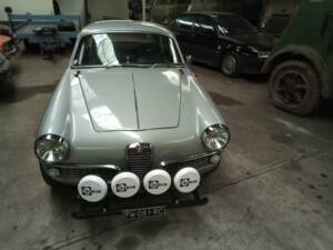 Image 7/8 of Alfa Romeo Giulia 1600 Sprint (1963)