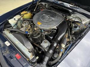 Image 39/50 of Mercedes-Benz 560 SL (1986)