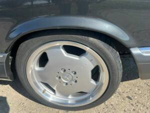 Bild 30/33 von Mercedes-Benz 560 SEC (1989)