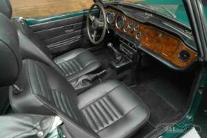 Image 18/19 of Triumph TR 6 (1974)