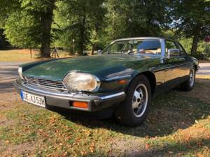 Image 1/5 de Jaguar XJ-SC V12 (1986)