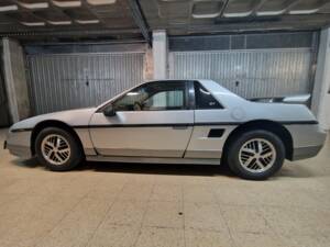 Afbeelding 5/8 van Pontiac Fiero SE (1985)