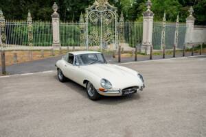 Image 9/50 de Jaguar Type E 3.8 (1963)