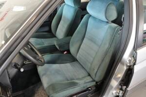 Bild 22/41 von Alfa Romeo 164 2.0 (1990)