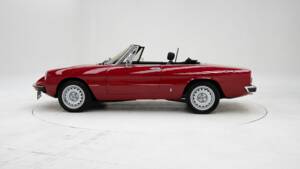 Image 8/15 of Alfa Romeo 2000 Spider Veloce (1981)