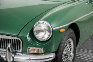 Image 20/50 of MG MGB (1964)