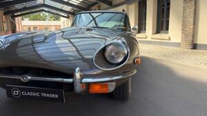 Image 17/81 de Jaguar Type E (2+2) (1969)