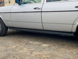 Bild 15/24 von Mercedes-Benz 280 TE (1984)