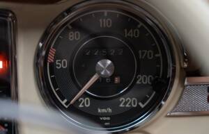 Image 31/41 of Mercedes-Benz 280 SL (1969)