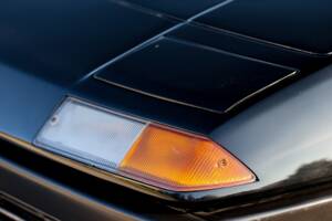 Image 3/32 of Ferrari 400 GT (1977)