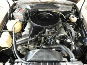 Immagine 11/15 di Mercedes-Benz 350 SLC (1976)