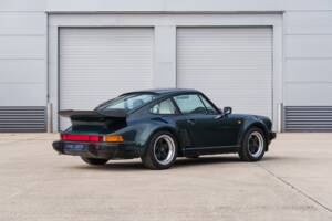Image 7/52 of Porsche 911 Carrera 3.2 (1989)