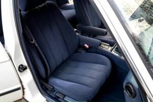 Image 8/8 de BMW 525ix (1993)